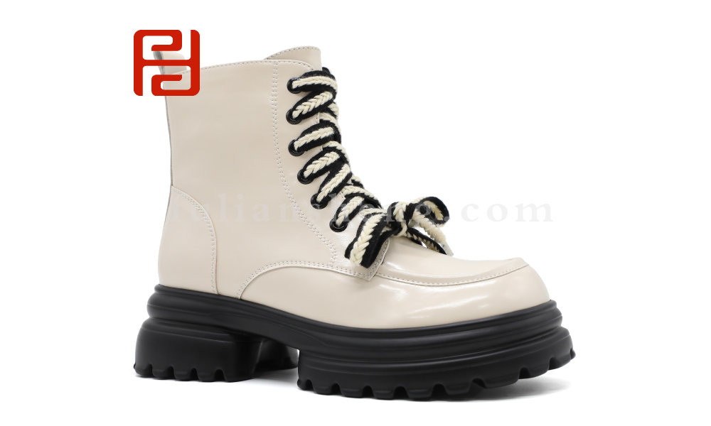 福連升冬季新款休閑生活女鞋時(shí)尚休閑女鞋馬丁靴