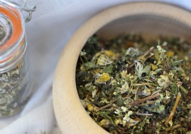 活血化瘀用什么泡腳-什么藥泡腳能舒筋活血？